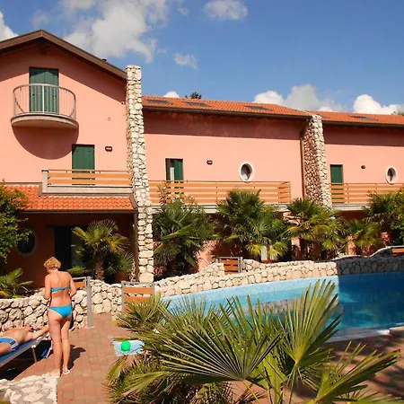 Comfy With Pool Villa